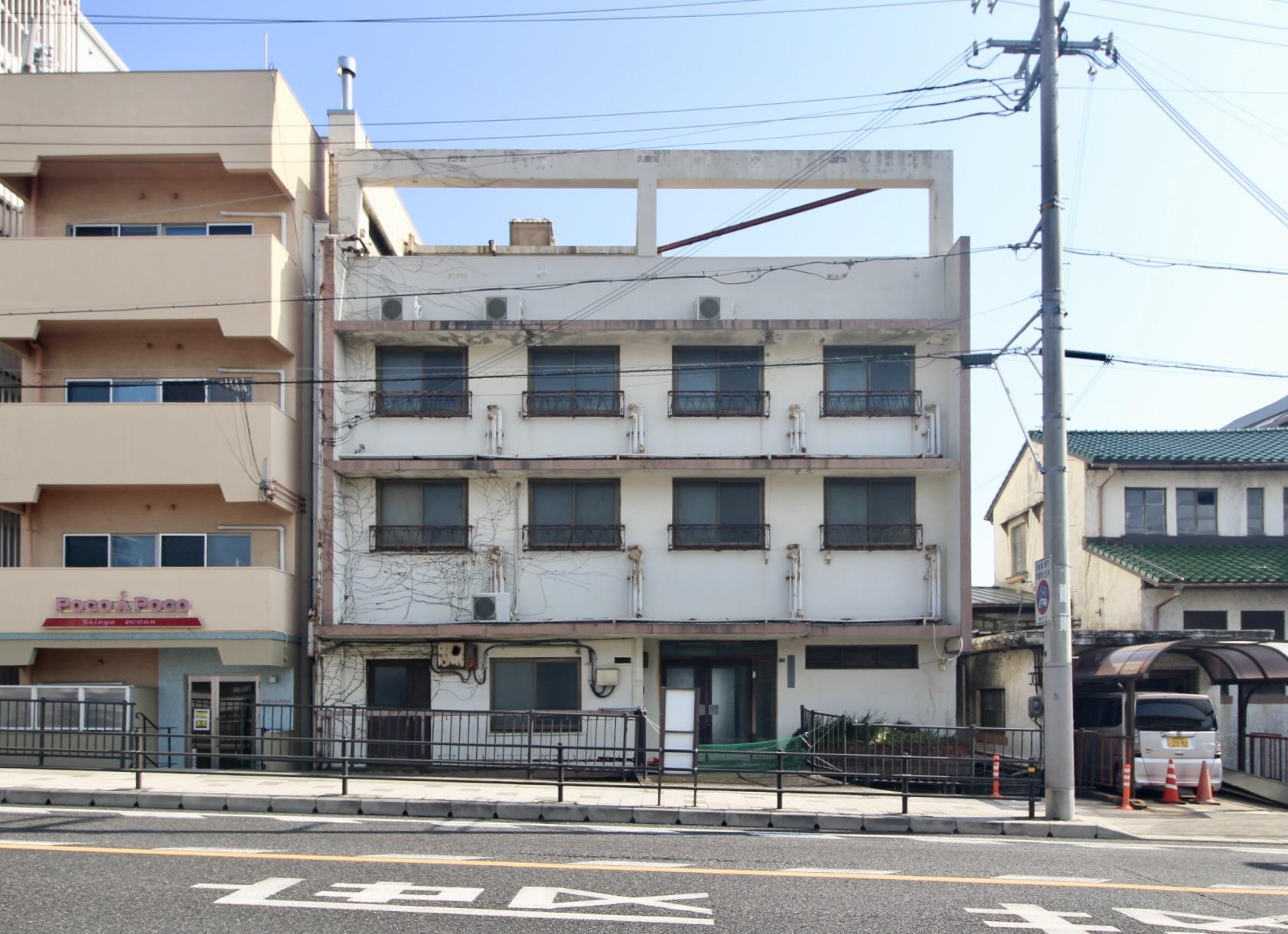 神戸市垂水区塩屋町の売買物件/塩屋駅前、2号線沿いの好立地。