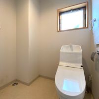 宝塚市高司の賃貸物件/トイレと脱衣所は一体