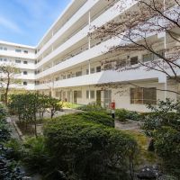 神戸市東灘区住吉山手の売買物件/共用部とは思えない豊かな空気感。