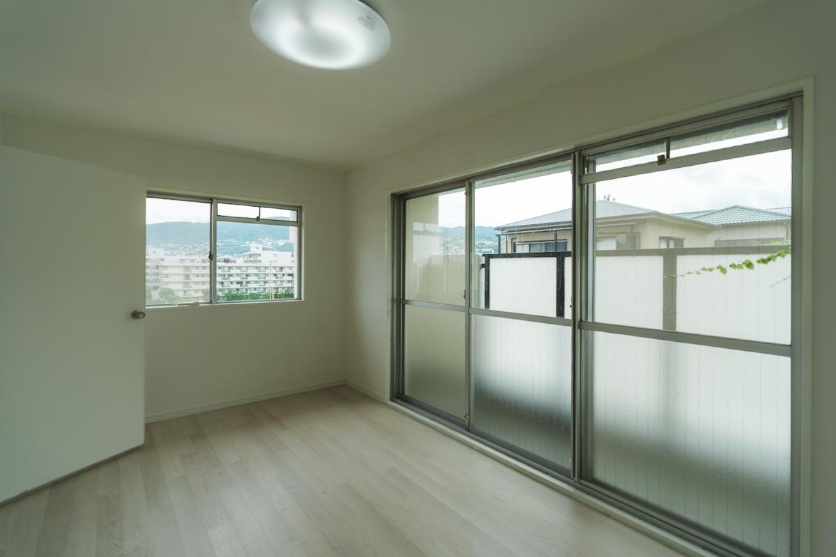 西宮市高座町の売買物件/3階奥の部屋は寝室に良さそう