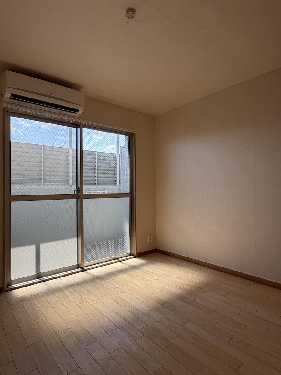西宮市大畑町の賃貸物件/西向きの部屋はじんわり落ち着いた空気感