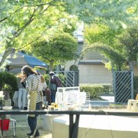 芦屋市宮塚町の賃貸物件/定期的にマルシェイベントやワークショップなどが開催される広場