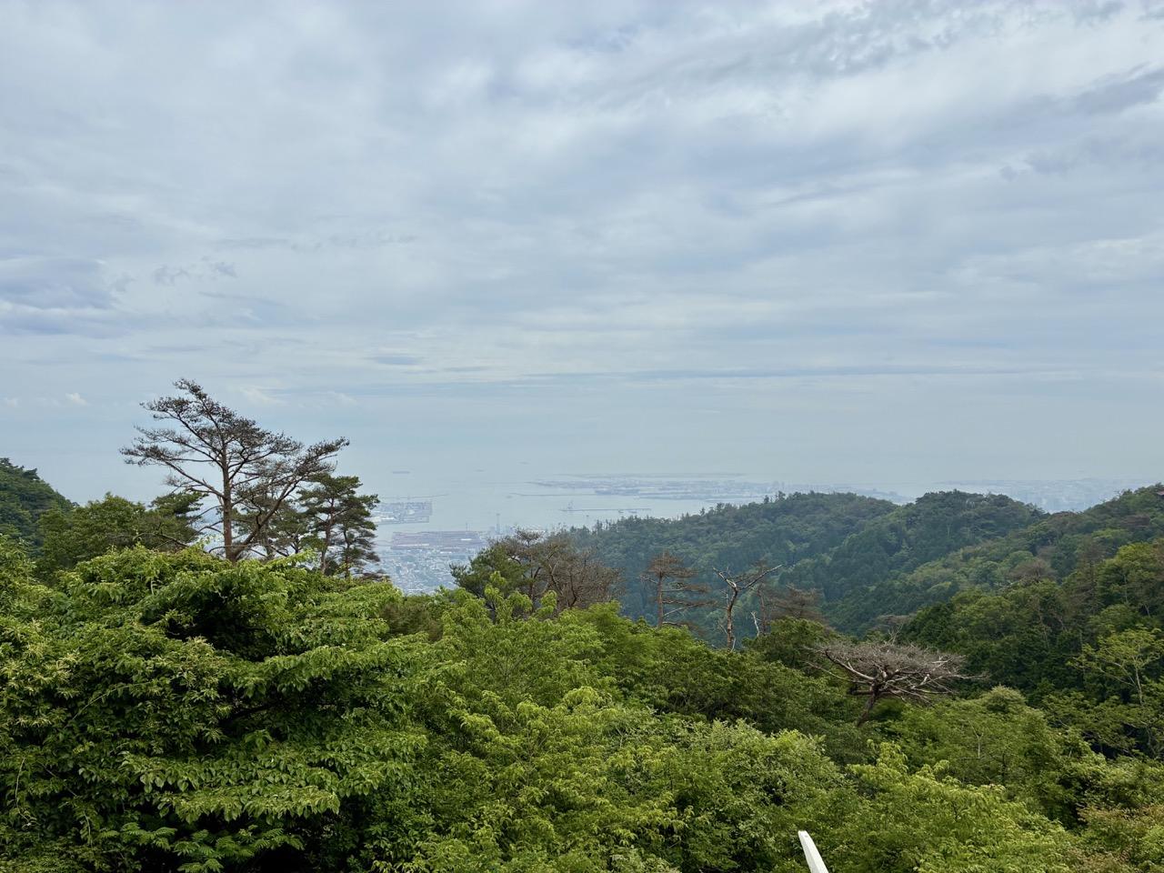 神戸市灘区六甲山町西谷山の売買物件/この眺望、夏は涼しい風が吹く