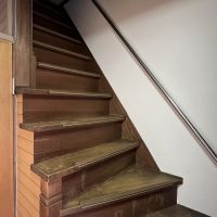 神戸市灘区寺口町の売買物件/階段。