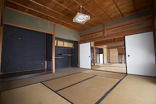 北西奥の和室。床の間の造りは見応えあります