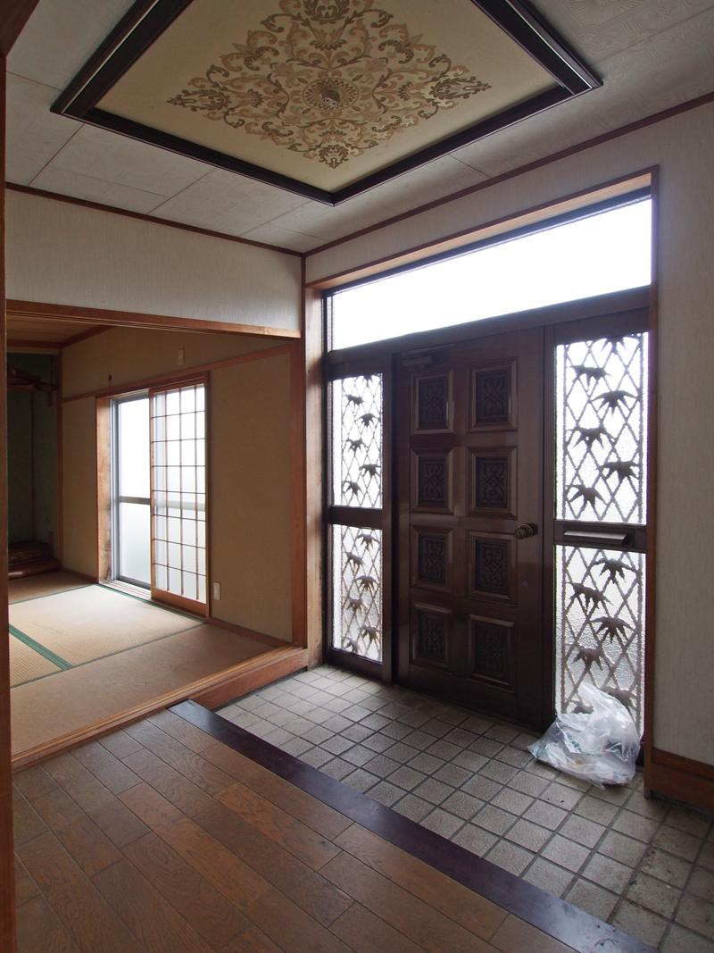 神戸市垂水区舞子坂の売買物件/3階。広々とした玄関