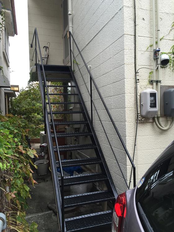 神戸市灘区篠原台の賃貸物件/玄関前、屋外階段