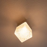 神戸市長田区高取山町の売買物件/廊下のキューブ照明が可愛い