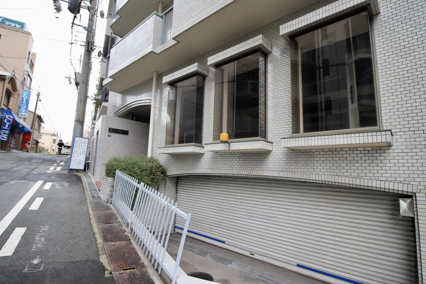 レトロな出窓