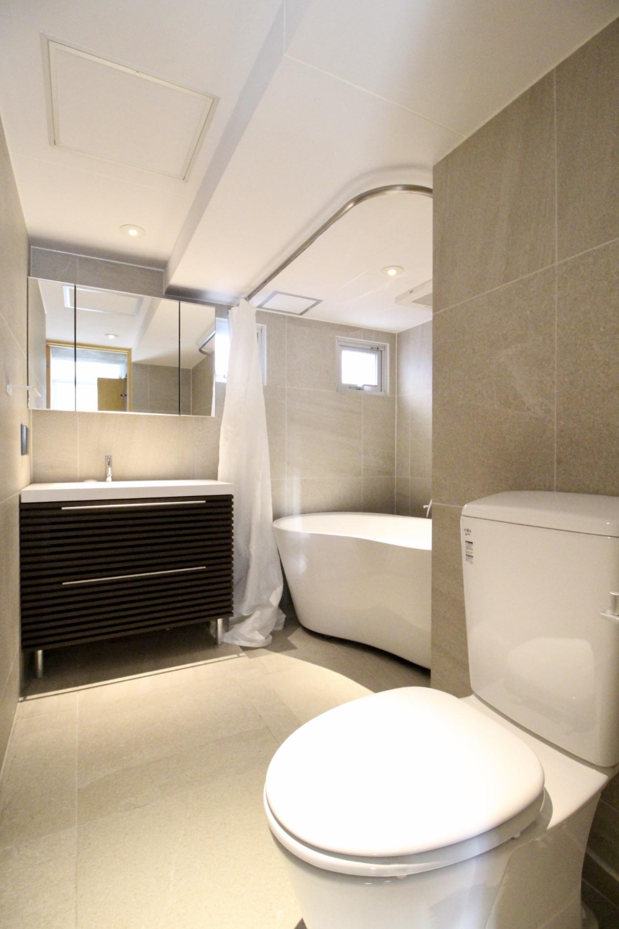 西宮市松原町の賃貸物件/ホテルのような風呂・トイレ・洗面台