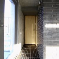 西宮市松原町の賃貸物件/タイルの玄関