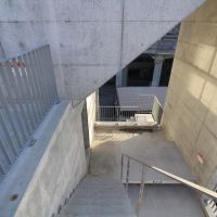 西宮市松原町の賃貸物件/共用階段