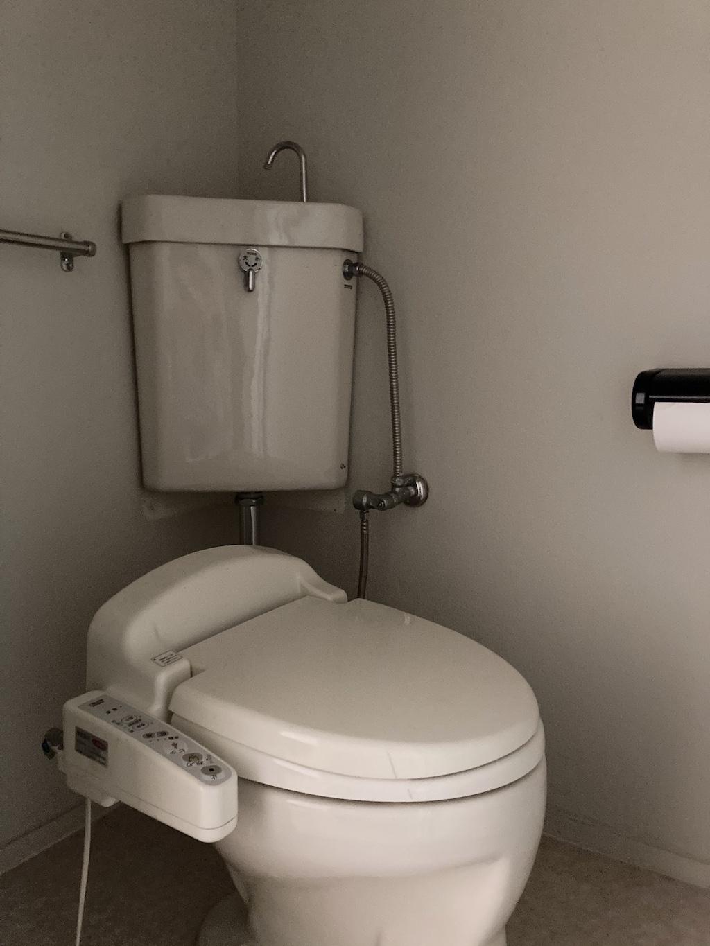 トイレは2階、3階に2つ(仕様はほとんど同じです)