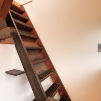 京都市左京区岡崎円勝寺町38-8の賃貸物件/階段というより梯子の角度
