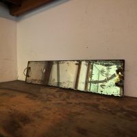 京都市左京区岡崎円勝寺町38-8の賃貸物件/洗面所に置いてあった笹の葉が描かれた鏡