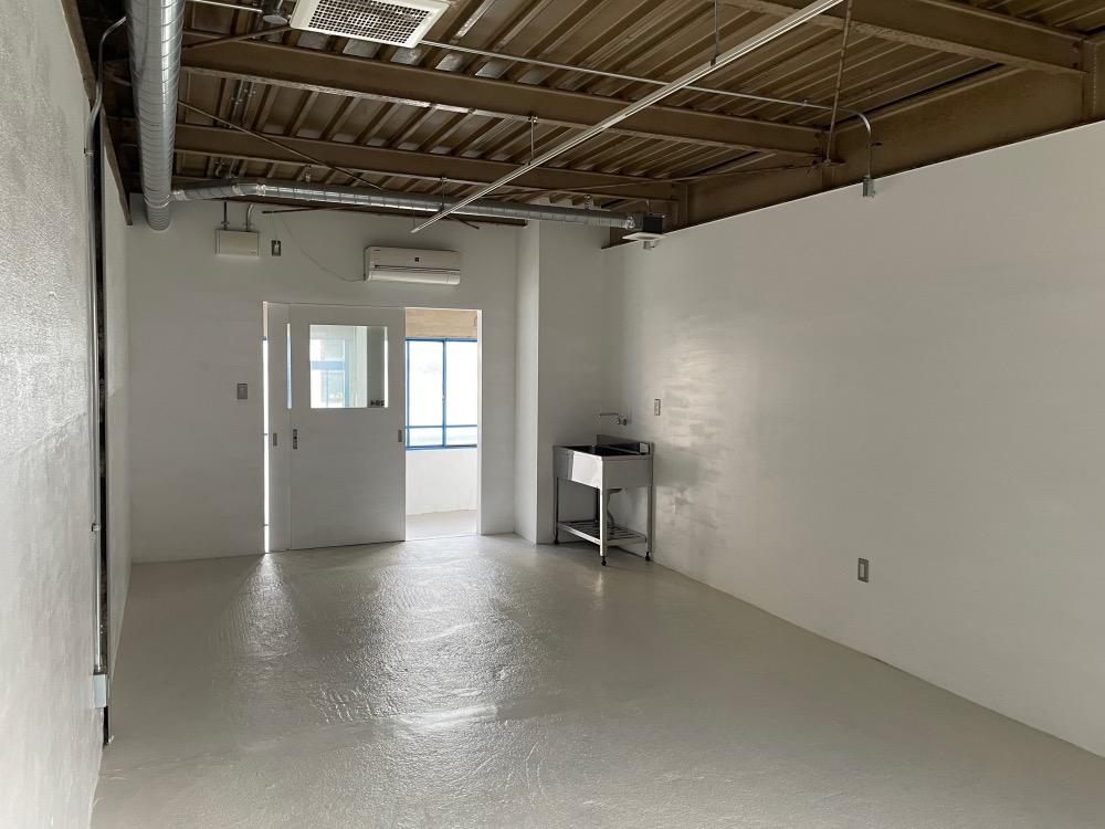 京都市中京区壬生相合町67-1の賃貸物件/モルタルの面の可能性もあり（写真は他区画のもの）