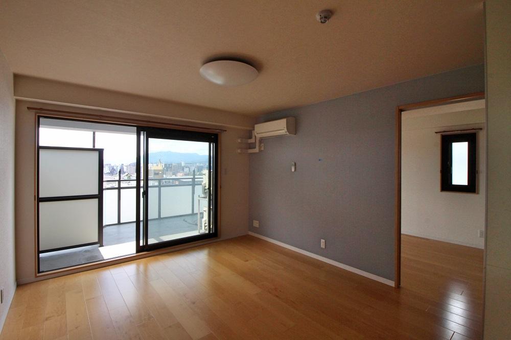 部屋によって間取が異なります(603号室)
