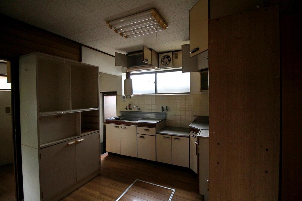 水回りも全て改装が必要そう