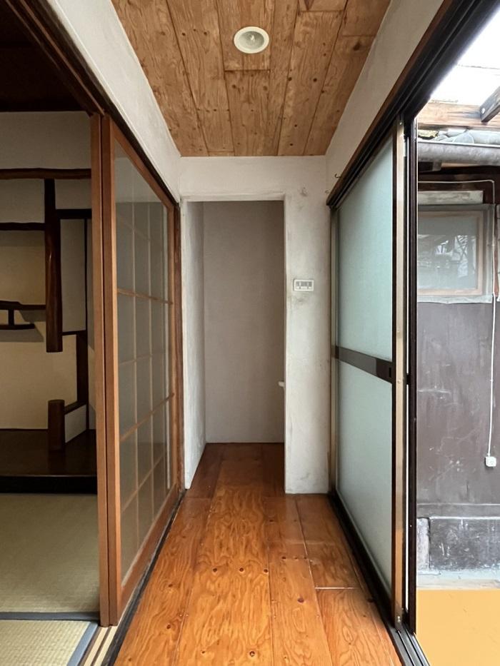 京都市北区紫野上野町80の賃貸物件/奥がトイレで後ろに浴室（写真は前回募集時のもの）