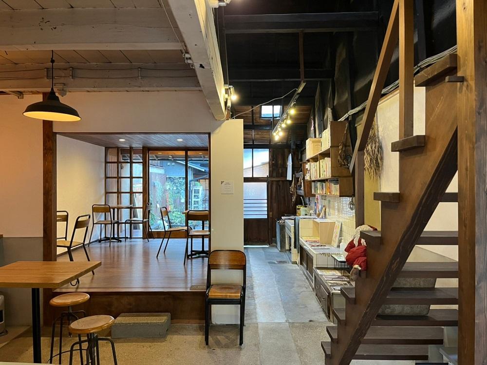 京都市下京区突抜2丁目357の賃貸物件/右側の通路部分はレンタルスペースとしても利用可能（有料）