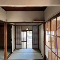 京都市北区紫野上柳町3の賃貸物件/通りからの通路と玄関は直線上にあります