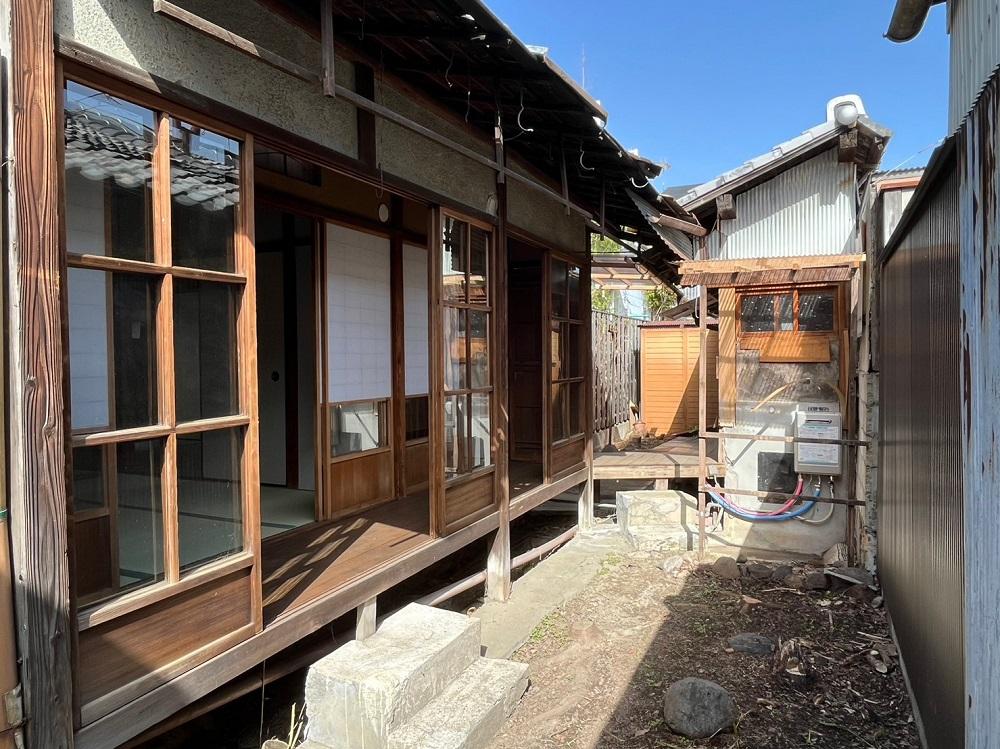 京都市北区紫野上柳町3の賃貸物件/庭に緑を増やしても良さそう