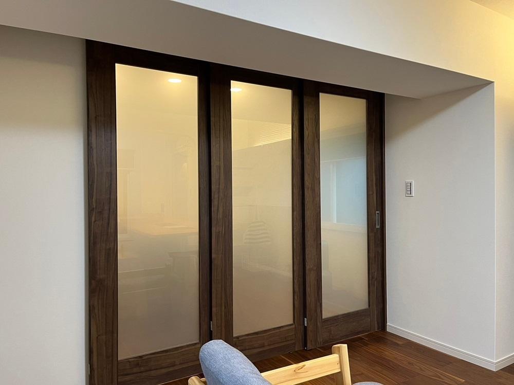 京都市中京区東洞院通二条下ル瓦之町373の賃貸物件/3枚引戸で仕切ることも可能（写真は前回募集時のもの）