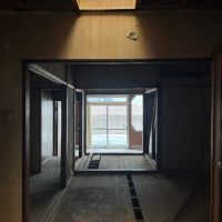 京都市左京区一乗寺木ノ本町の売買物件/奥側には天窓から自然光がやんわりと