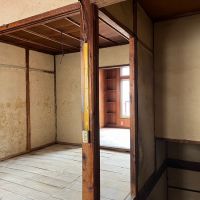 京都市左京区一乗寺木ノ本町の売買物件/比較的急勾配の階段を上がって2階へ