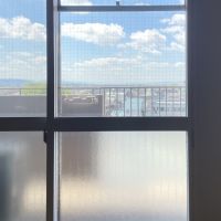 京都市北区衣笠東御所ノ内の売買物件/ワークスペースからの景色はついついほっと一息外を眺めたくなります。