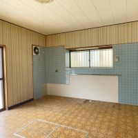 三重県鈴鹿市寺家3丁目の売買物件/打って変わって、昔ながらの室内。