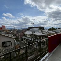京都市右京区嵯峨天竜寺北造路町の売買物件/南方面。一部腰壁ではないのでスカッとしてます
