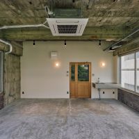 京都市中京区鉾田町299-3の賃貸物件/窓側から入り口側を望む