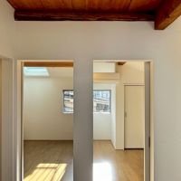 京都市伏見区両替町12丁目229-7の売買物件/1階は洋室2部屋が並んでます