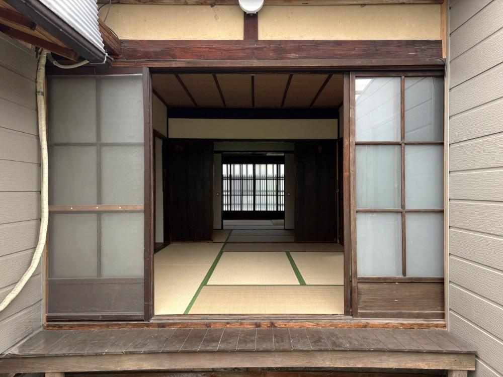 京都市北区紫野東舟岡町13-20の賃貸物件/縁側｜ちょっとしたアテを用意して一杯やりたくなります。