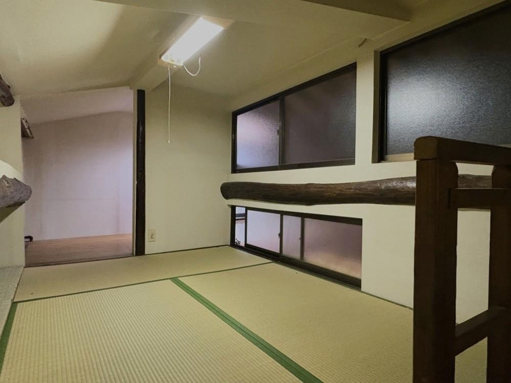 京都市北区紫野東舟岡町13-20の賃貸物件/屋根裏｜天高は少し低め（約160cm）