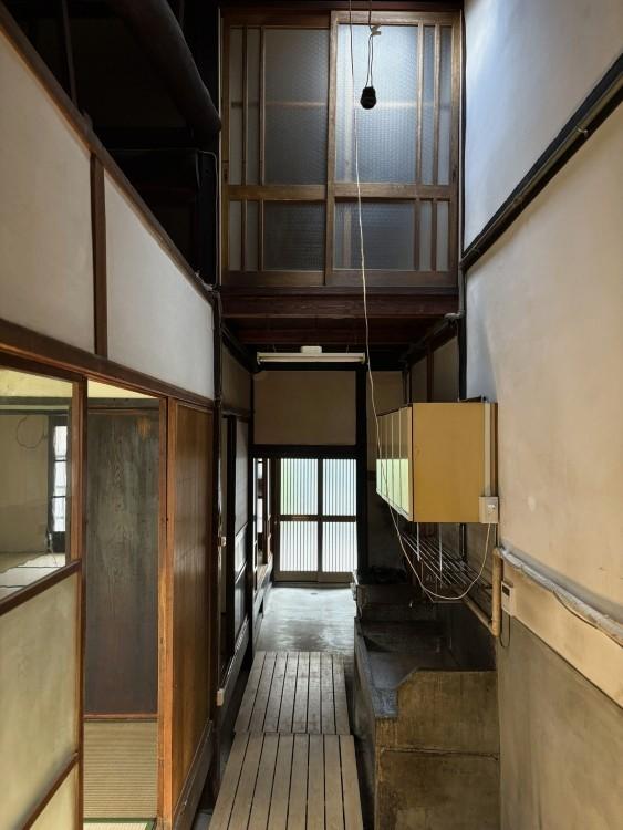 京都市北区紫野東舟岡町13-20の賃貸物件/ふんわり優しい陽が差し込んで心地良い台所