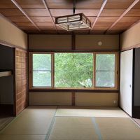 京都市北区紫竹東高縄町29 の賃貸物件/2F｜両側にたっぷり収納スペースがある、頼もしい一室。