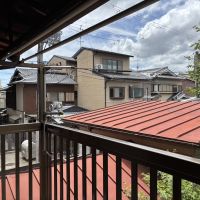京都市北区紫竹東高縄町29 の賃貸物件/2F｜背の高い建物がないため、ベランダからの視界はひらけています。

