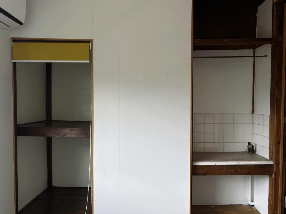 京都市南区大宮通八条上る塩屋町二丁目277の賃貸物件/E号室｜元々押入と台所だったスペースは物置や作業台として