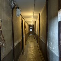 京都市南区大宮通八条上る塩屋町二丁目277の賃貸物件/懐かしさを感じる廊下