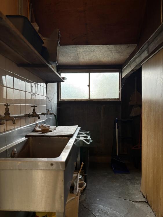 京都市南区大宮通八条上る塩屋町二丁目277の賃貸物件/ON棟1階には共用流し台があるので水が必要な場合はこちら