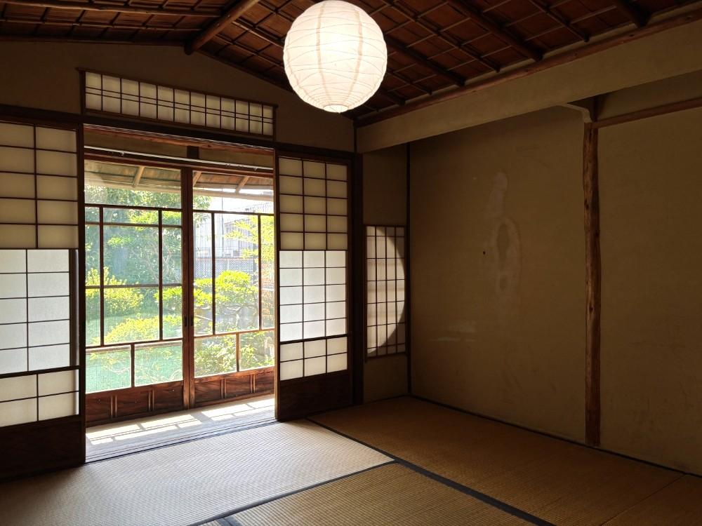 京都市北区紫野南舟岡町74の賃貸物件/茶室｜バツグンの雰囲気。これを機に茶道を始めても面白そうですし、休みの日に読書でもしながらゴロゴロして過ごしてもいいかも