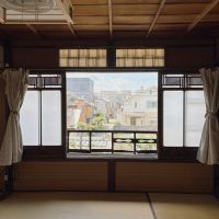 京都市北区紫野南舟岡町74の賃貸物件/2階西側｜東側の窓も開けると気持ち良い風が入ってきました。