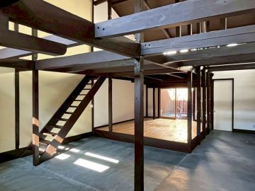 京都市左京区二条通川端東入二丁目杉本町の売買物件/光と影の展示場