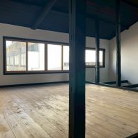 京都市左京区二条通川端東入二丁目杉本町の売買物件/2階｜展示スペースやオフィスとしても利用できる。簡単な手摺りの設置は必要