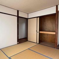 京都市東山区門脇町182の賃貸物件/2階にも押入があるので、1人暮らしであれば問題無さそう。