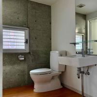 京都市中京区鍵屋町469の賃貸物件/トイレは開放的。洗面と洗濯機置き場と同室です