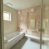 京都市左京区上高野西明寺山33ー10の売買物件/水回りは全面リフォーム済み。お風呂も広くてばっちり窓もあるので自然光たっぷりの朝風呂タイムを満喫できます