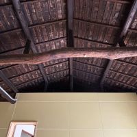 京都市上京区今出川通烏丸東入相国寺門前町636番地4の賃貸物件/高い天井の下、土間には趣のある梁がのびやかに。